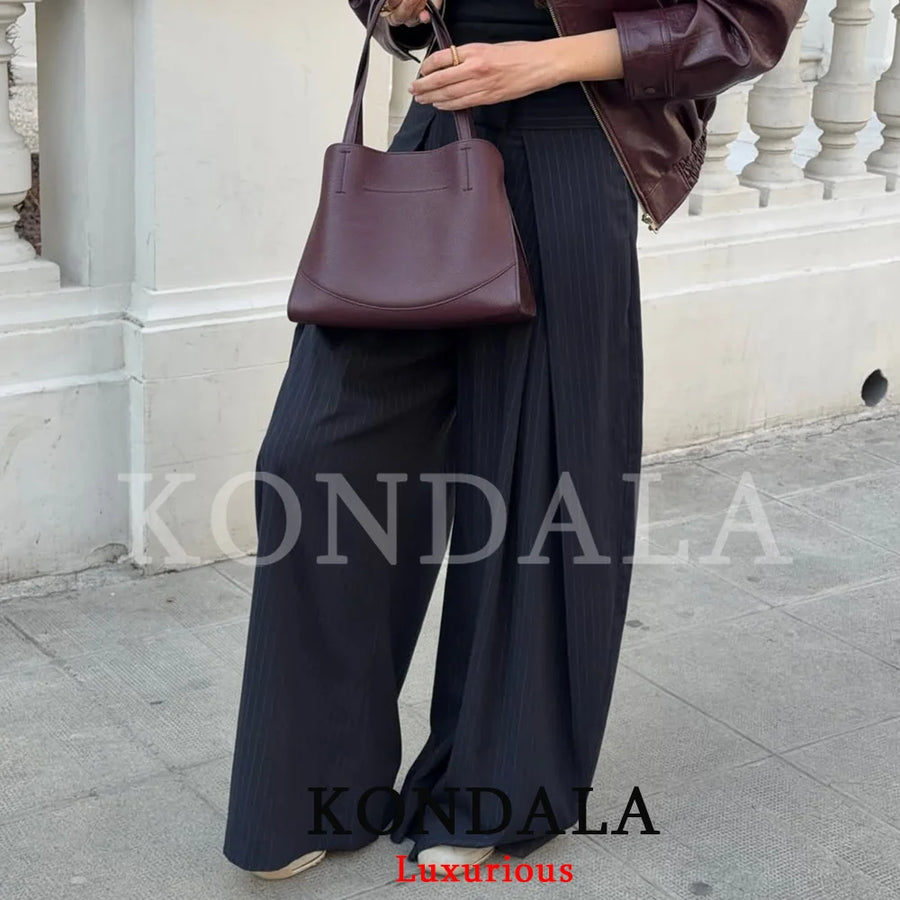 Calça Pantalona Feminina com Pregas e Bolsos — foto 5
