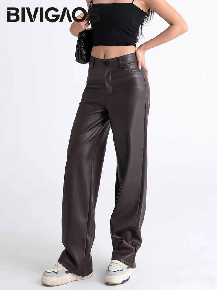 Calça Wide Leg de Couro PU Cintura Alta BellaVita — foto 3