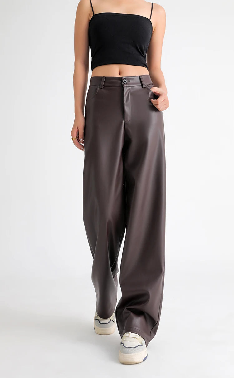 Calça Wide Leg de Couro PU Cintura Alta BellaVita - foto 12