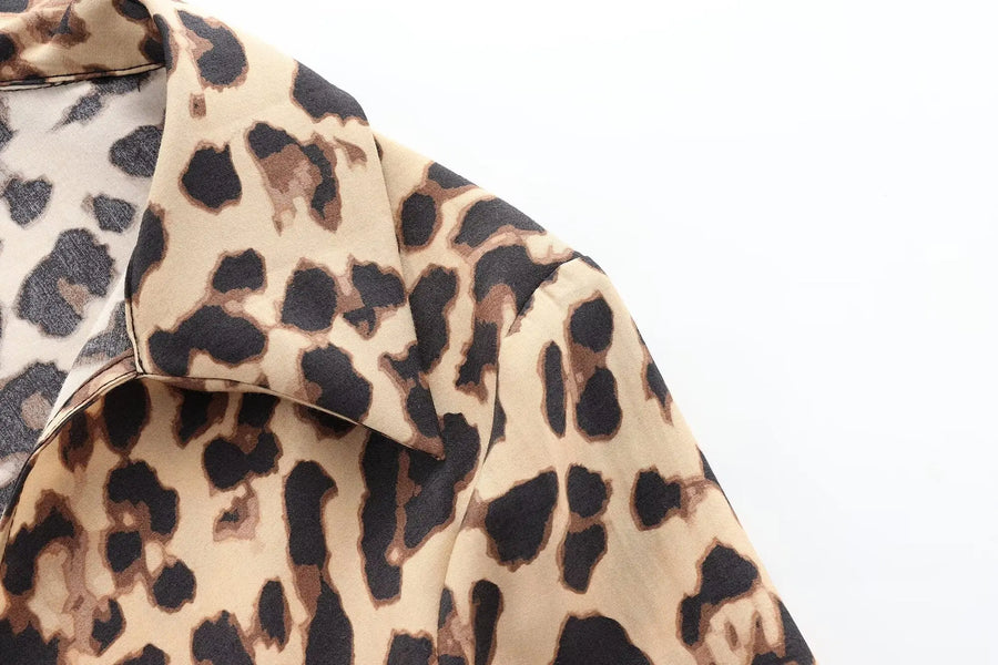 Camisa Acetinada Preta com Laço BellaVita - foto 20
