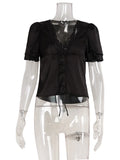 Blusa Acetinada com Renda e Manga Curta — miniatura 5