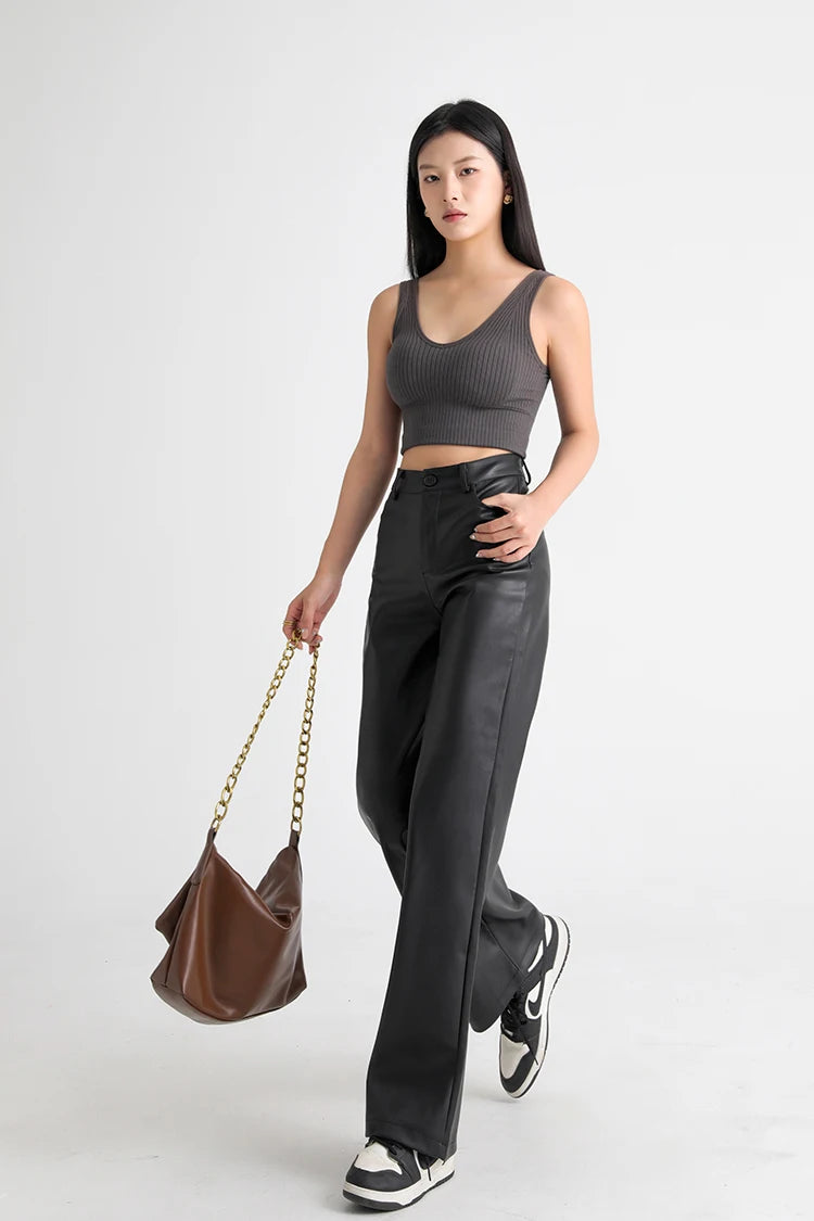 Calça Wide Leg de Couro PU Cintura Alta BellaVita - foto 23